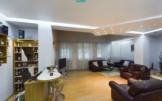 Casă situată Central în Dumbrăvița - Poză 32