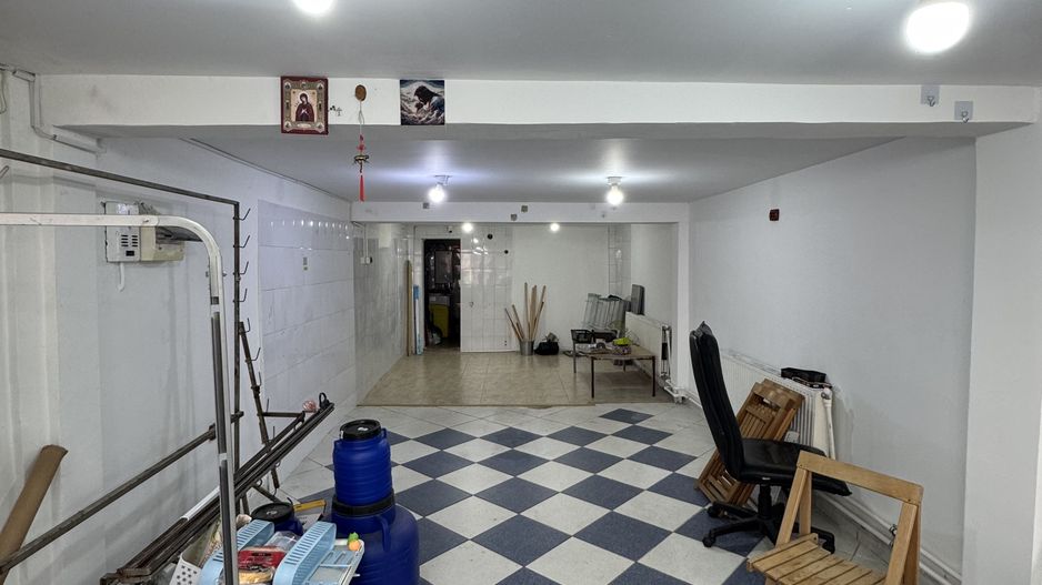 Inchiriez spatiu comercial stradal Eroii Revolutiei S173 - Poză 6