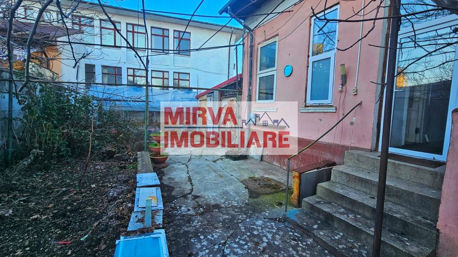 Casă cu arhitectură interbelică, 5 camere, teren 409 mp – Central - Poză 54