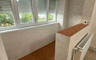 🏡 De închiriat 3 camere nemobiltate, Port, 500 Euro/luna - Poză 8