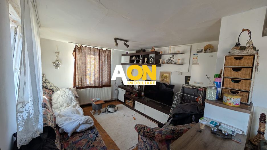 Casa cu 2 corpuri de cladire zona Hapria, 960mp Teren - Poză 8