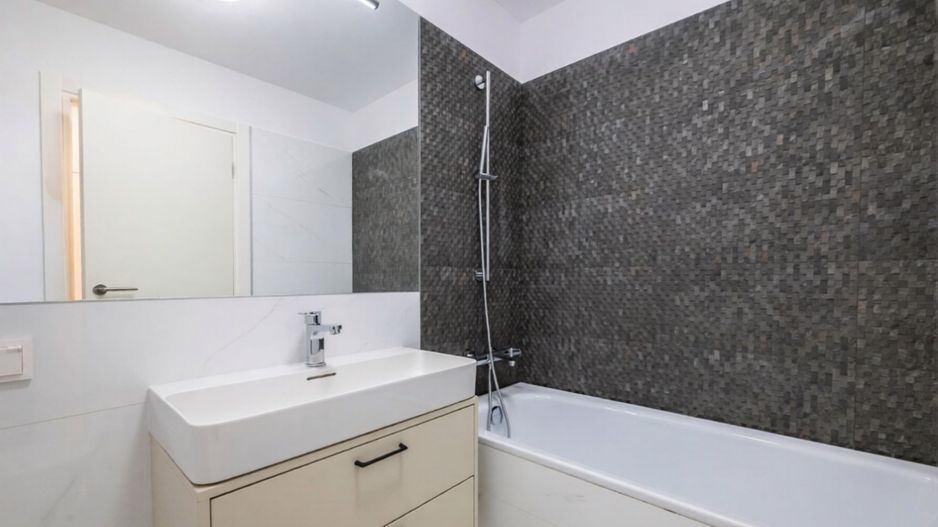 Apartament High End 3 camere Upsite I Loc de parcare si boxa - Poză 14