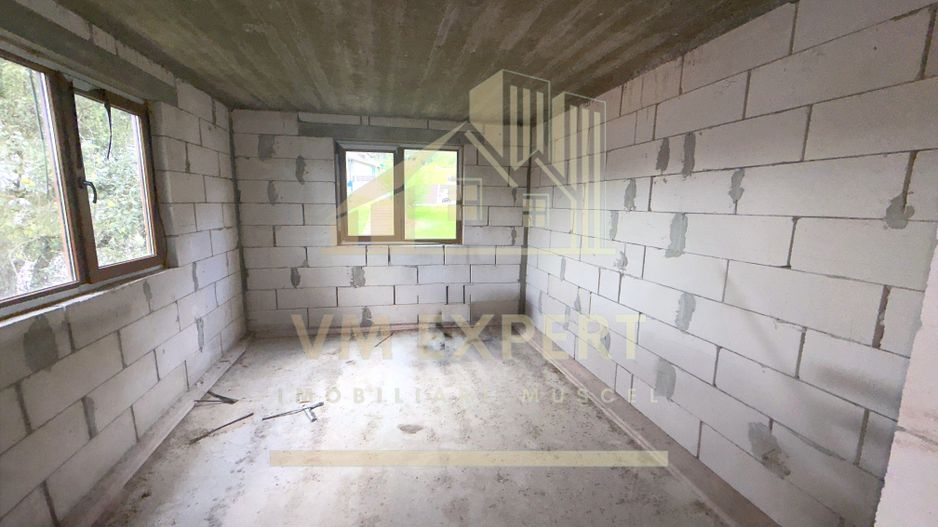 CASĂ 6 CAMERE TEREN 5736 MP LEREȘTI VOINEȘTI ARGEȘ - Poză 11
