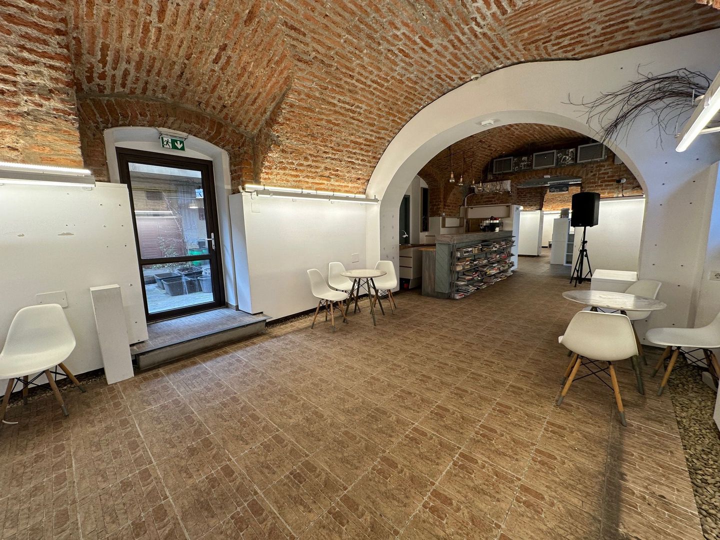 Spatiu comercial în Piața Unirii - 155 mp - Poză 35