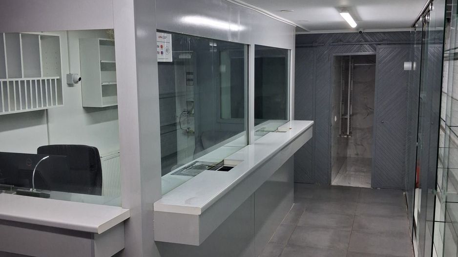 Spațiu comercial complet echipat - Poză 4