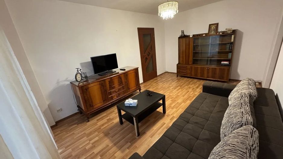Apartament 3 camere Iancului, Biserica Capra - Poză 1