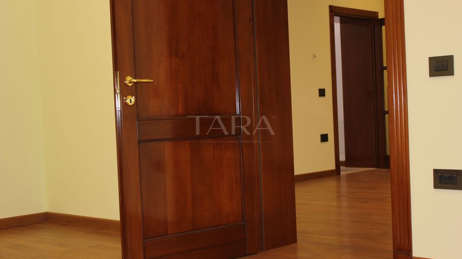 Ultracentral, Imobil tip vilă, ideal birouri sau locuință. - Poză 11