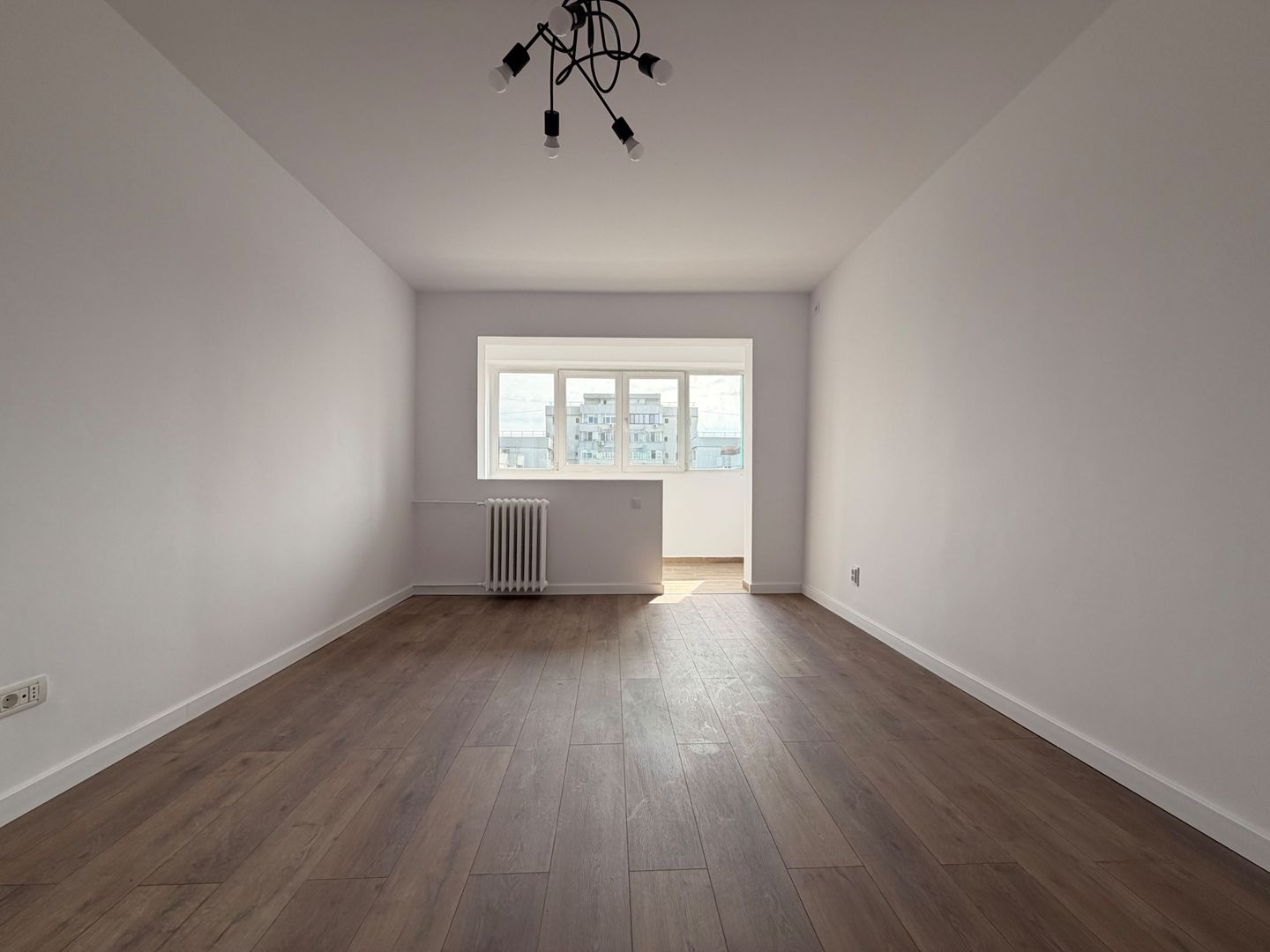 APARTAMENT 3 CAMERE | TITULESCU | RENOVAT - Poză 1