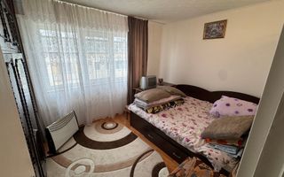 APARTAMENT 2 CAMERE ETAJ 4 CAMPULUNG VIȘOI - Poză 3