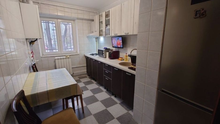 Proprietar vand ap3 camere decomandat Ciresica Tomis Nord - Poză 4