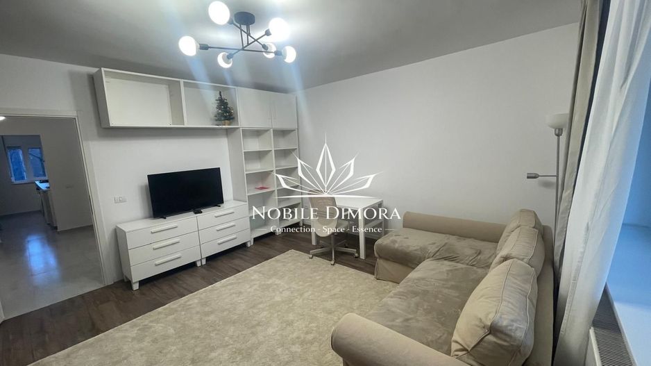 Apartament de vanzare cu 2 camere, renovat complet, cu boxa prorie - Complex - Poză 1