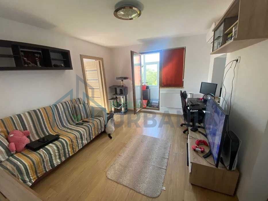 Apartament cu 2 camere în zona Podu Roș, vizavi de Colegiul Emil Racoviță - Poză 1