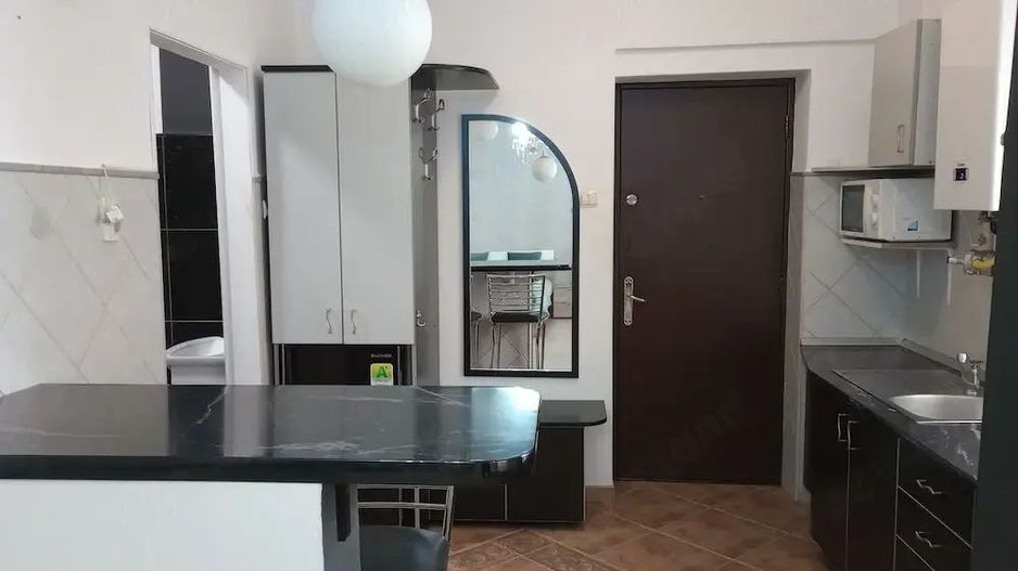 Garsoniera in zona CENTRALA  -  Brasov  -  36 mp - Poză 4