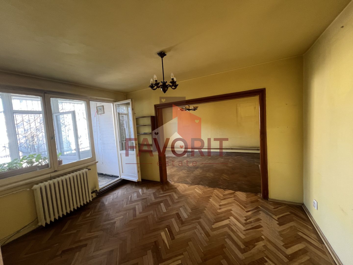 3 Camere Decomandat Central –90mp | Vizibilitate Excelentă | Potențial - Poză 1