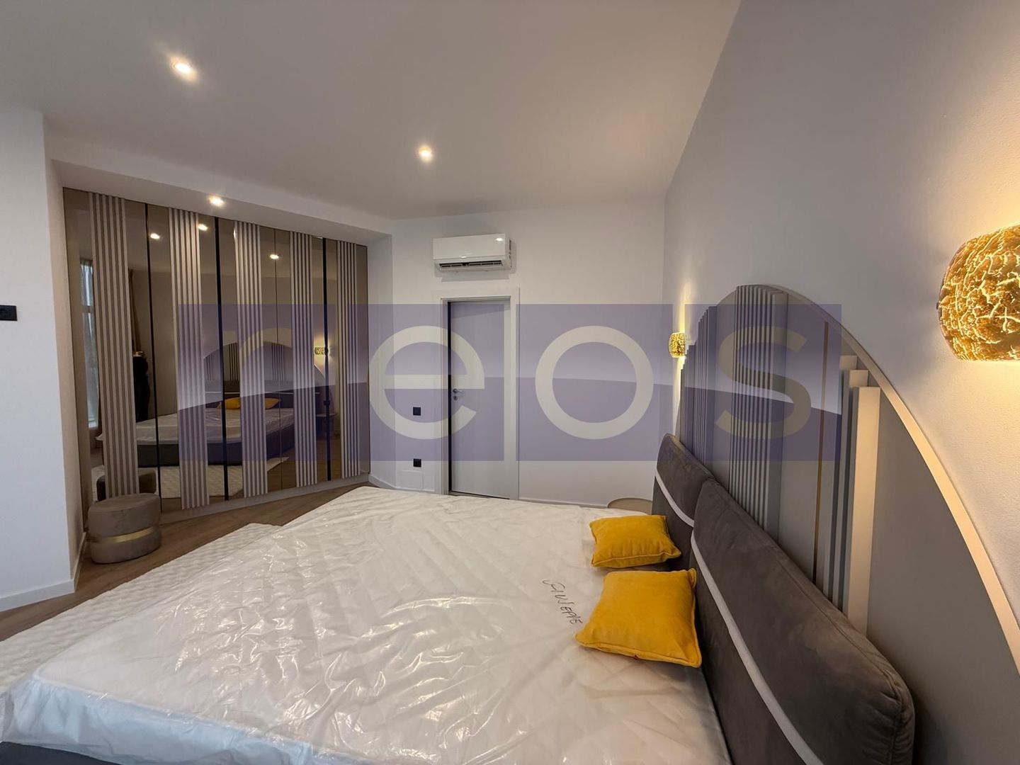 INCHIRIERE 4 CAMERE | ONE NORTH LOFT | MOBILAT SI UTILAT LUX | LOC PARCARE | - Poză 15