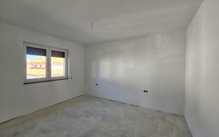 Casa Sibiu, intrare Selimbar, garaj, pivnita, curte mare - Poză 15