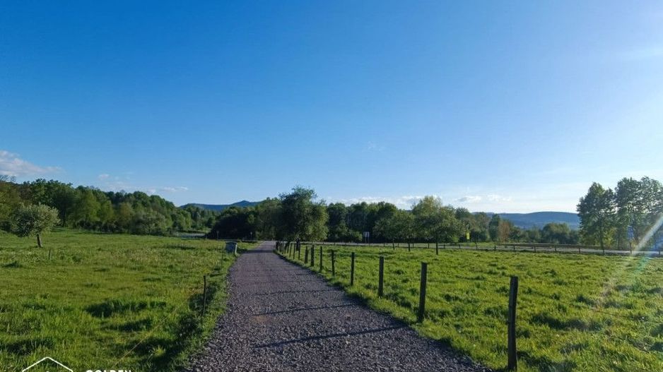 Casa de vacanta intr-o zona de vis, cu vedere la munte, sat Magulicea - Poză 14