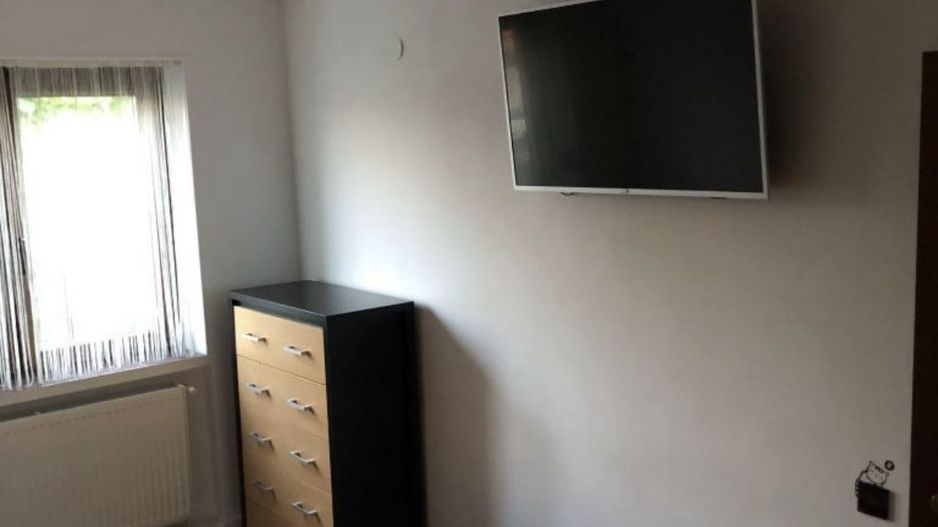 De vanzare apartament 3 camere - Poză 7