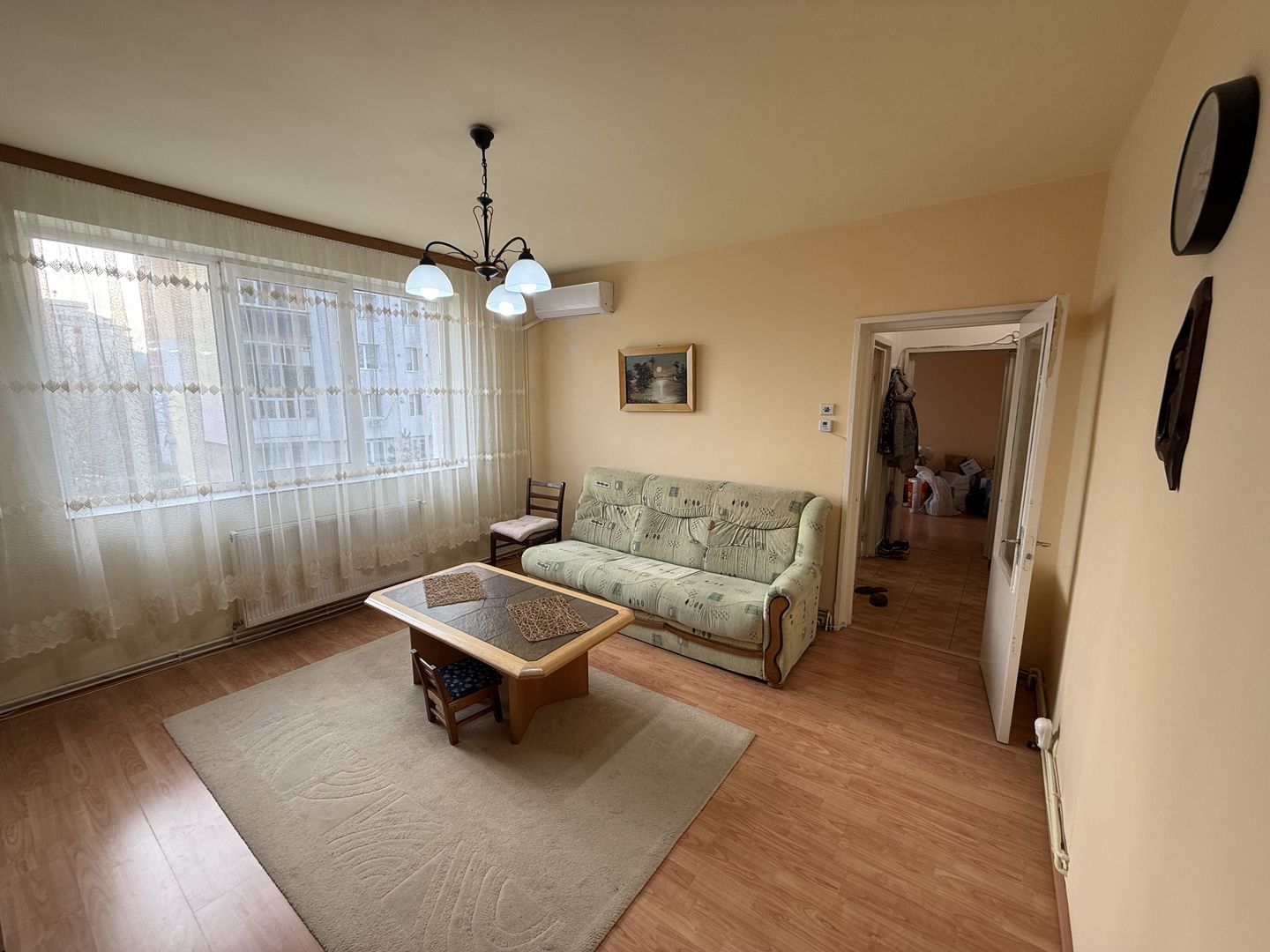 Apartament 3 camere 60 mp etaj 2 - Campina ,langa OMV - Poză 3