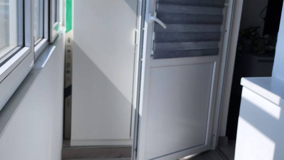 APARTAMENT MOBILAT SI UTILAT METROU ZONA 1 MAI - Poză 7