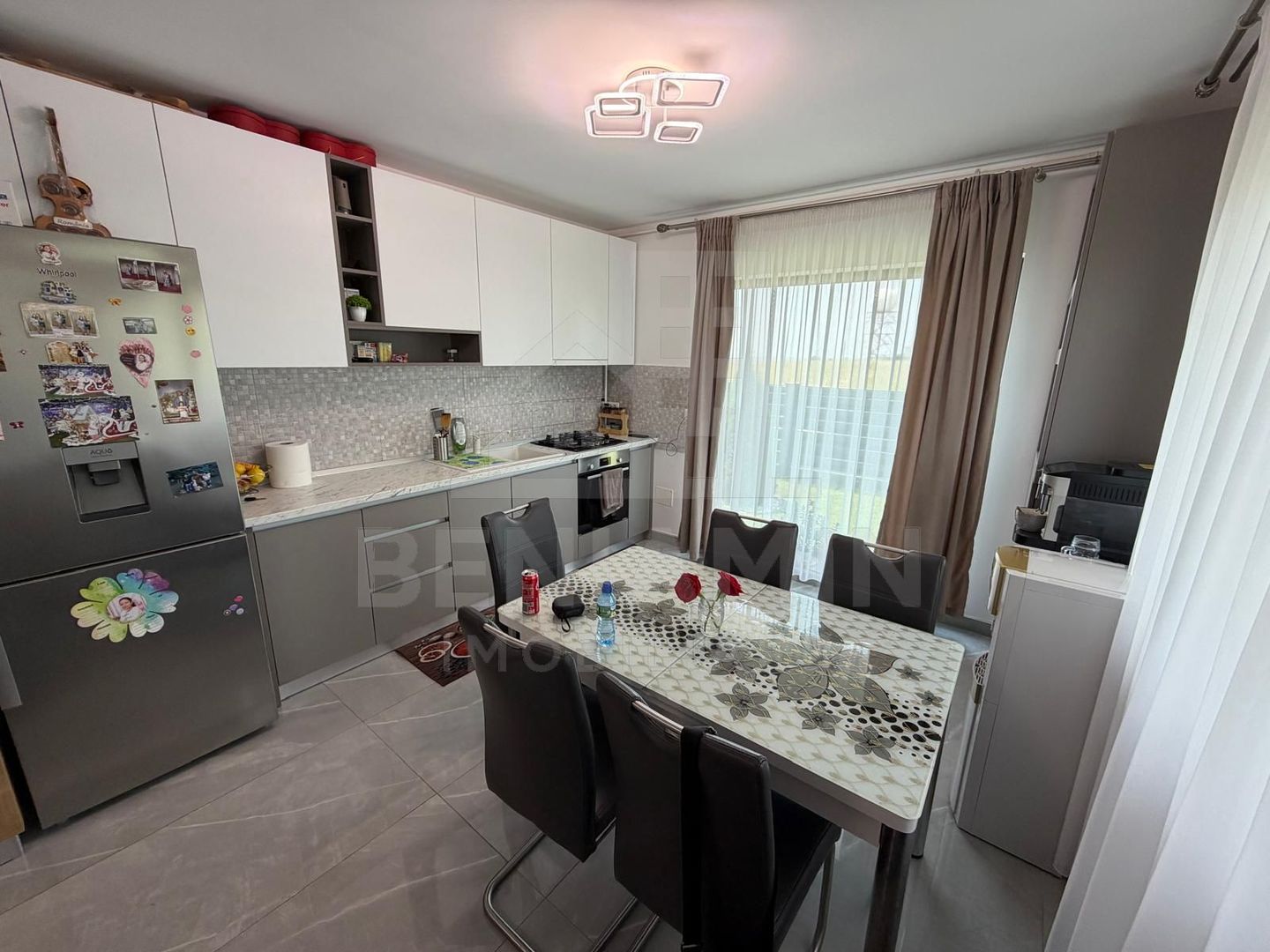 Casa-3 Dormitoare-2 Bai-Teren 400mp-Aeroport-Mobilata-Utilata-Moderna - Poză 3