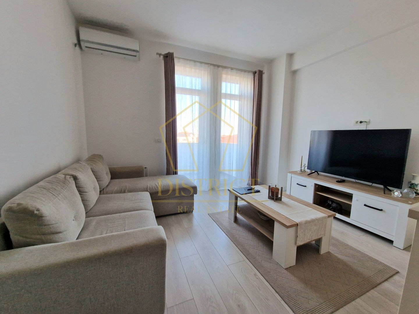 Apartament superb cu 3 camere | Calea Urseni | Zone 2 - Poză 2