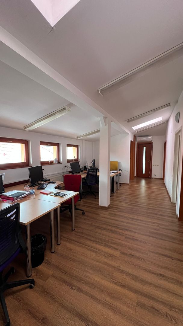 Vilă de Prestigiul în Inima Cartierului Cotroceni – Strada Clunet - Poză 8