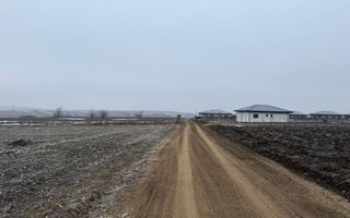 De vanzare teren Miroslava - Poză 4