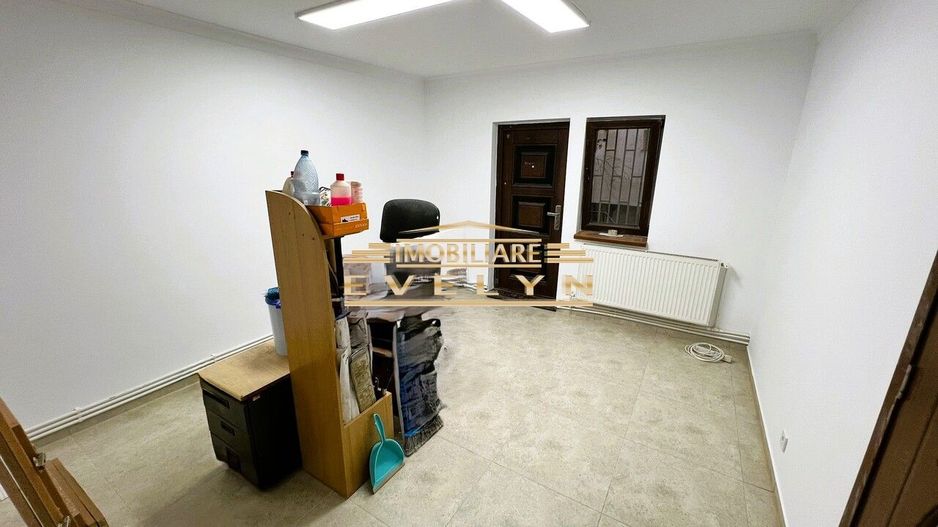 De Inchiriat spatiu comercial, zona Calea Nationala ( Scoala Nr. 11 ), pret 400 euro negociabil - Poză 3