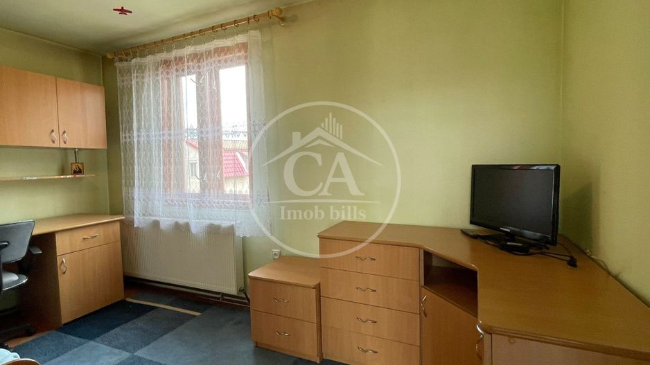 Casa de vânzare cu 8 camere de tip P+E+M in zona Rogerius, Oradea - Poză 22