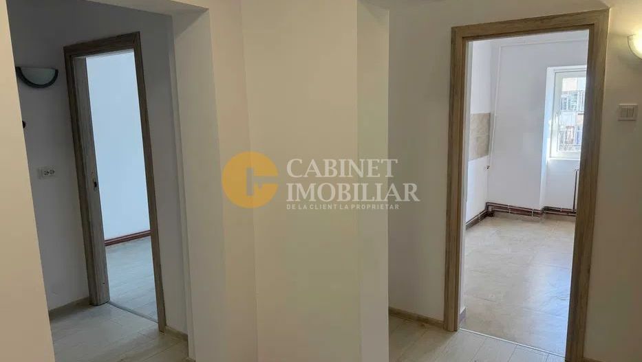 2 Camere Decomandat- Renovat-Etaj intermediar-Dacia/Bicaz - Poză 5
