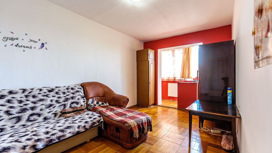 Apartament tip garsonieră, decomandat - Poză 2