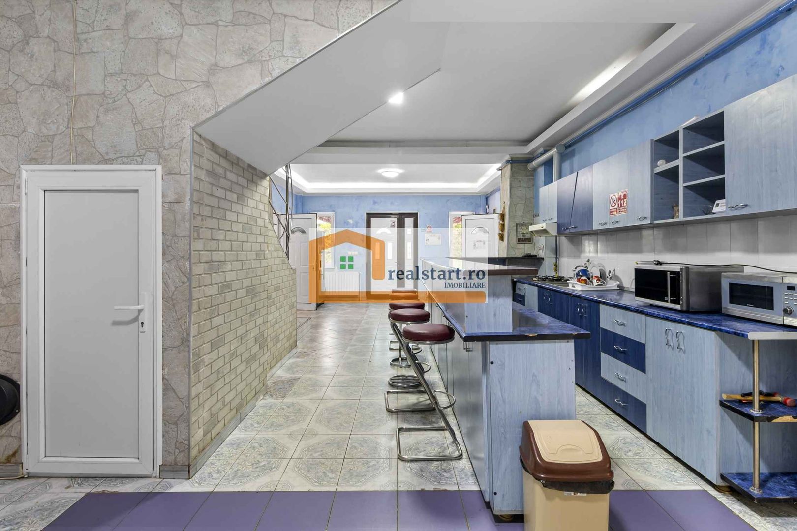 Cladire Multifunctionala - Ideal Investitie - 700mp cladire - 1590 mp teren - Poză 11