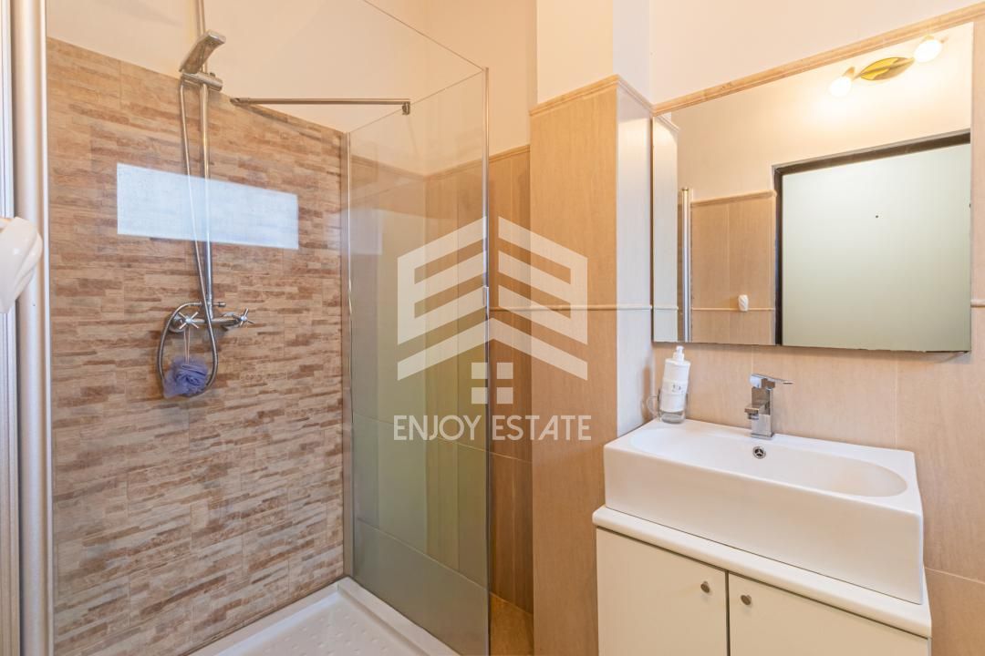 Apartament 4 camere si Curte Proprie | Parcare Inclusă - Poză 14