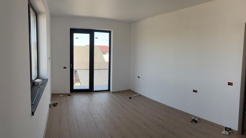 Duplex modern intr-o zona linistita - Poză 5