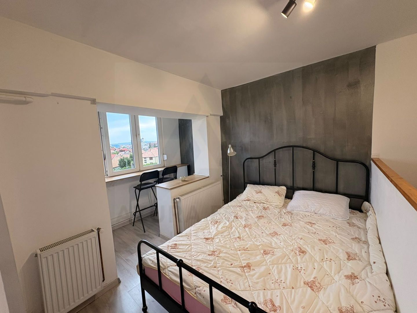 Studio utilat cu balcon si bucatarie separata zona Calea Dumbravii - Poză 3