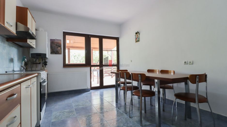 Vila "SEPHARA", teren 700 mp,  292 mp suprafata totala, NEGOCIABIL - Poză 12