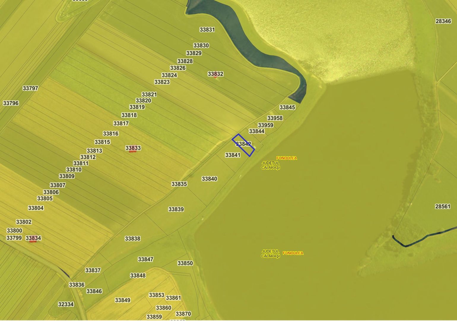 Teren 1001 mp intravilan Fundulea pe malul lacului - Poză 3