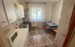 Apartament de Inchiriat 3 camere Titan + Parcare - Poză 8