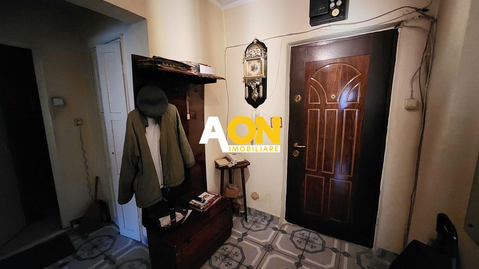 De vanzare apartament 2 camere, parter, zona Cetate - Poză 6