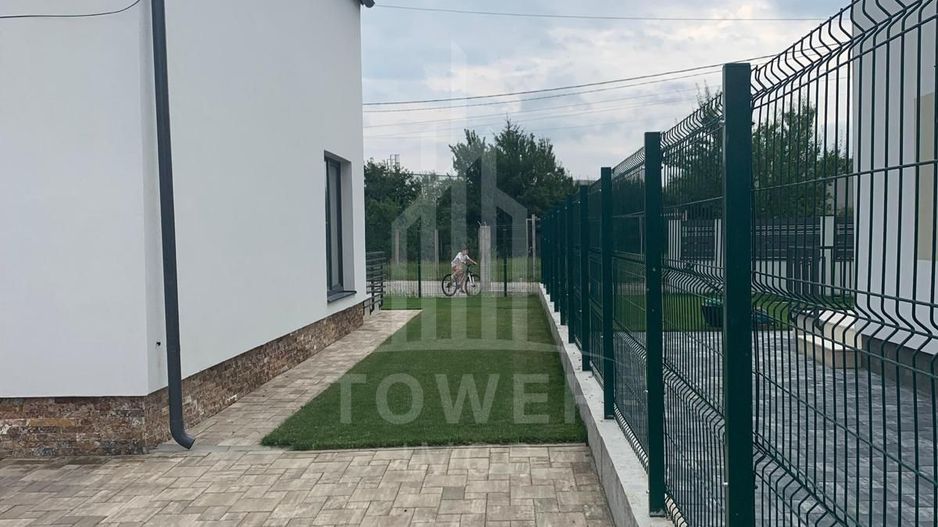 Casă de vânzare cu 4 camere | Loc. Cristian - Poză 4