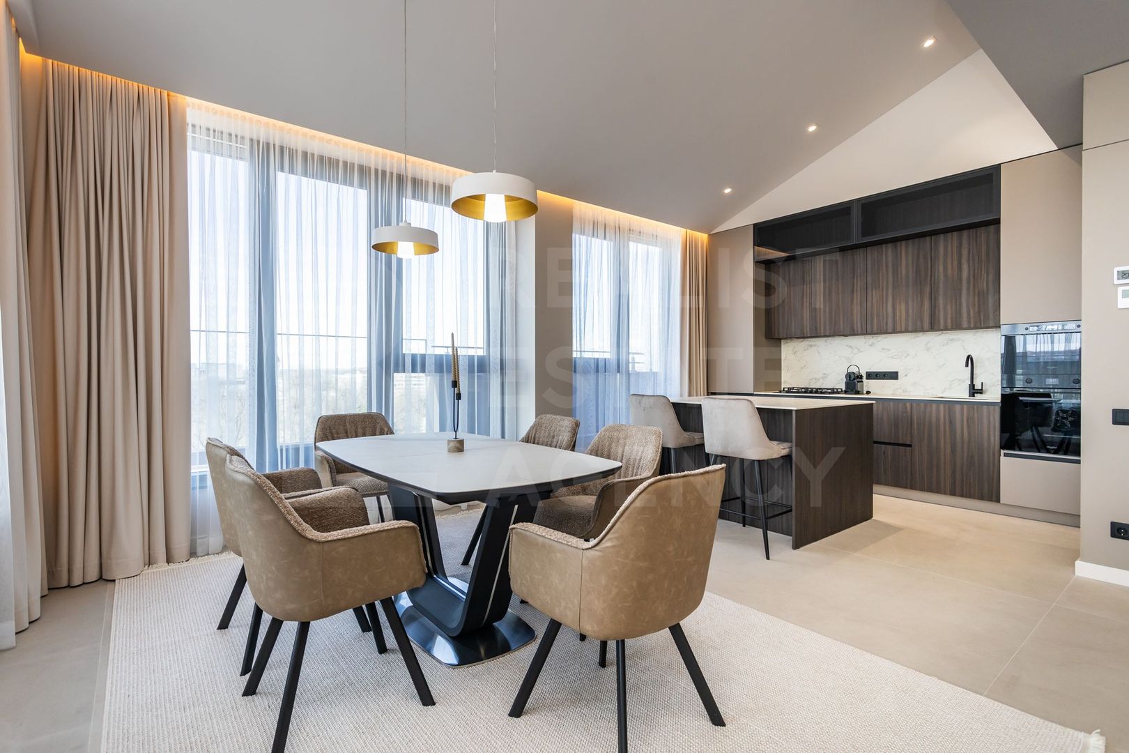 Chirie apartament, 3 camere, str. Mitropolit Varlaam, Centru - Poză 3