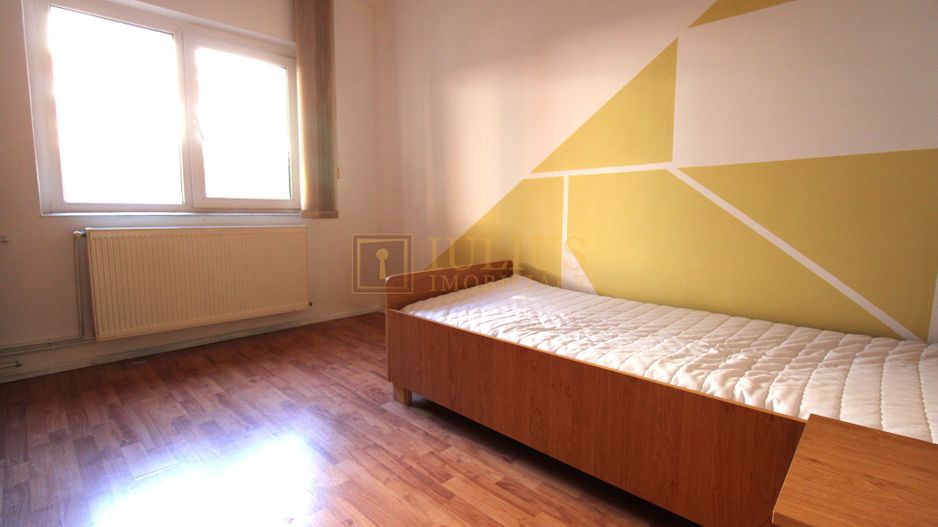 Apartament cu 3 camere, Bucovina-Torontalului - Poză 4