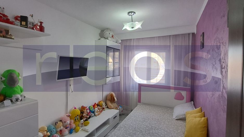 APARTAMENT 3 CAMERE | 75 MP | ETAJ 2 | DECOMANDAT | ROSIORI DE VEDE - Poză 4