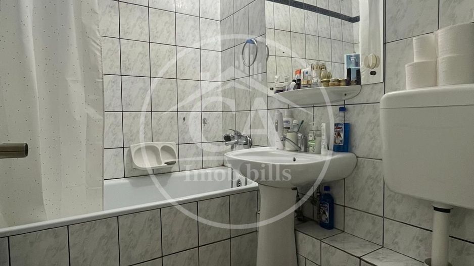 Apartament cu 3 camere de vânzare în zona Nufarul, Oradea - Poză 9
