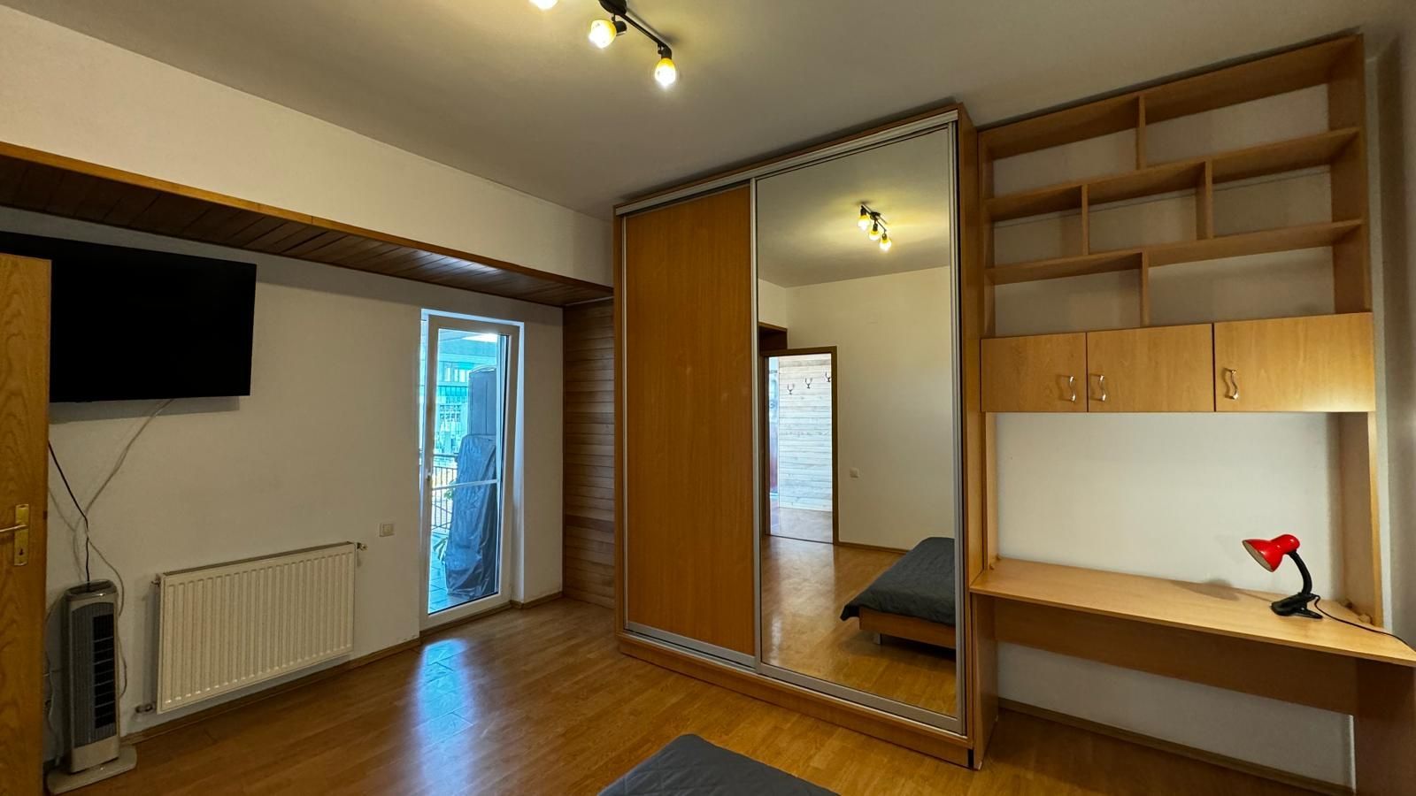 Apartament 2 CAM 60MP Central Parcare subterana - Poză 2