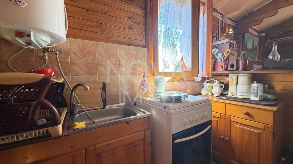 CASA DE VACANTA CU TEREN GENEROS, VALE – SALISTE - Poză 11