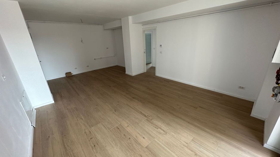 Apartament 3 camere bloc nou - Poză 2