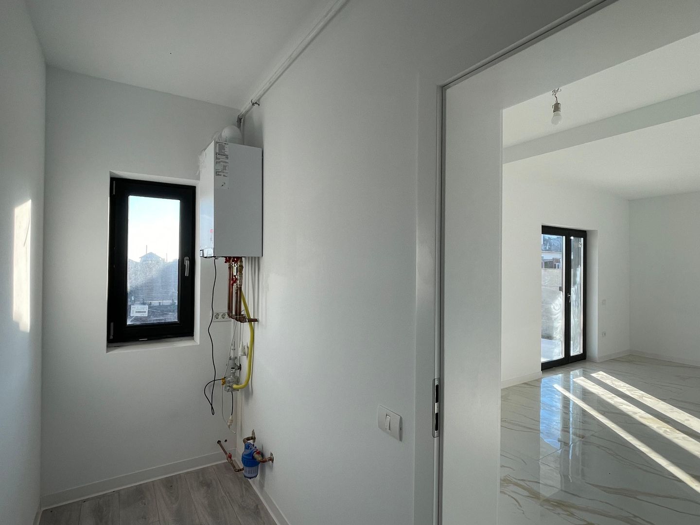 Duplex despartit prin camera tehnica - finisaje premium - Poză 7