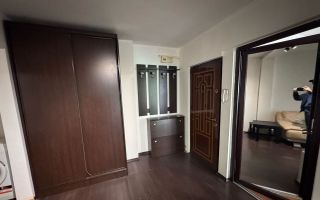 2 camere Crangasi ( bloc 1983- 6 minute de metrou ) - Poză 1